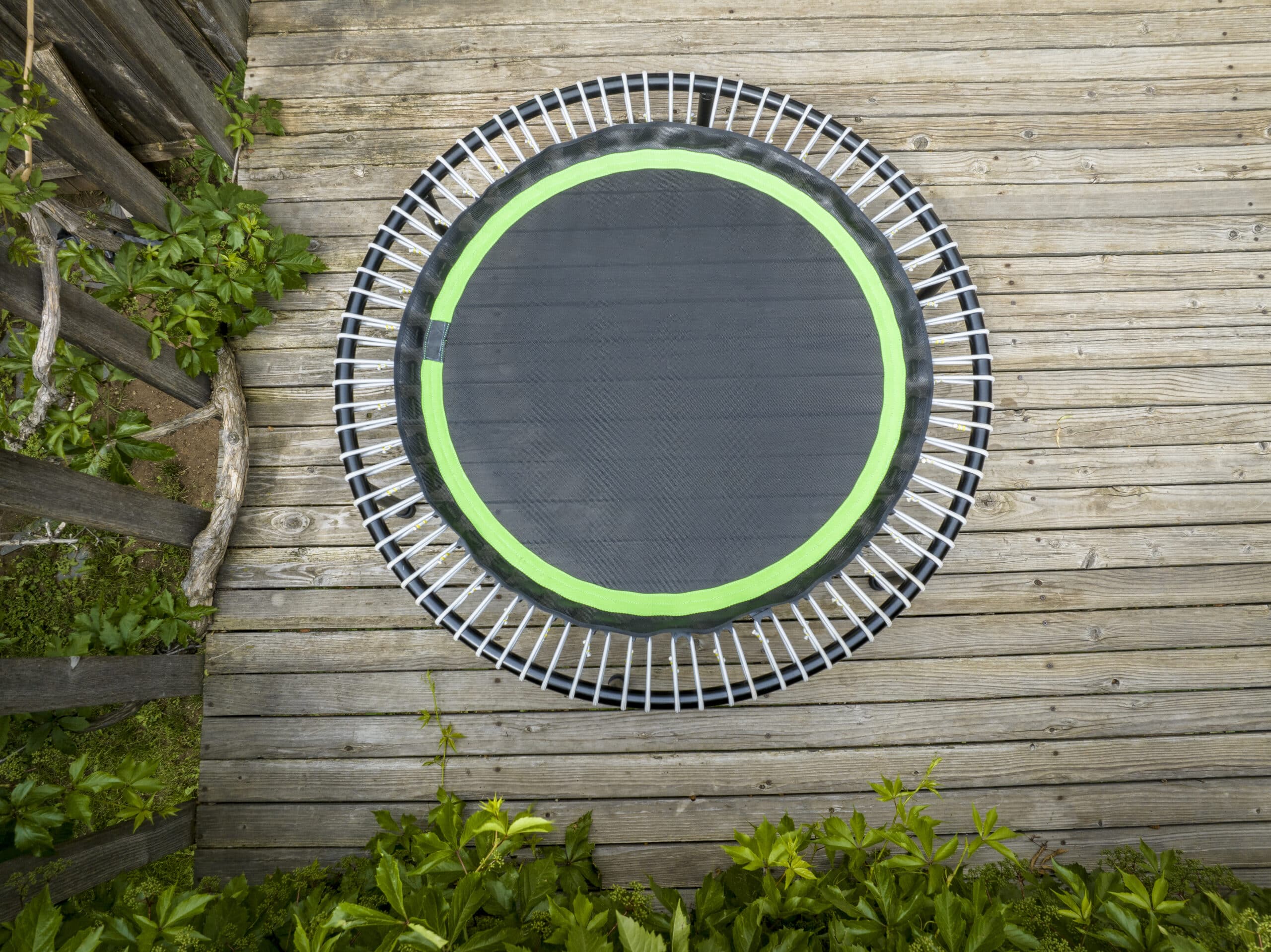 www.appr.com : Should trampolines be on grass or patio?